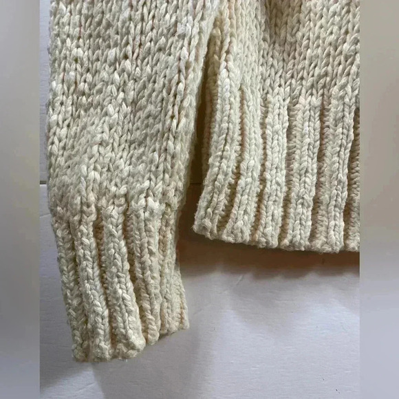 Liz Claiborne gorgeous cream cowl neck sweater - Picture 4 of 7